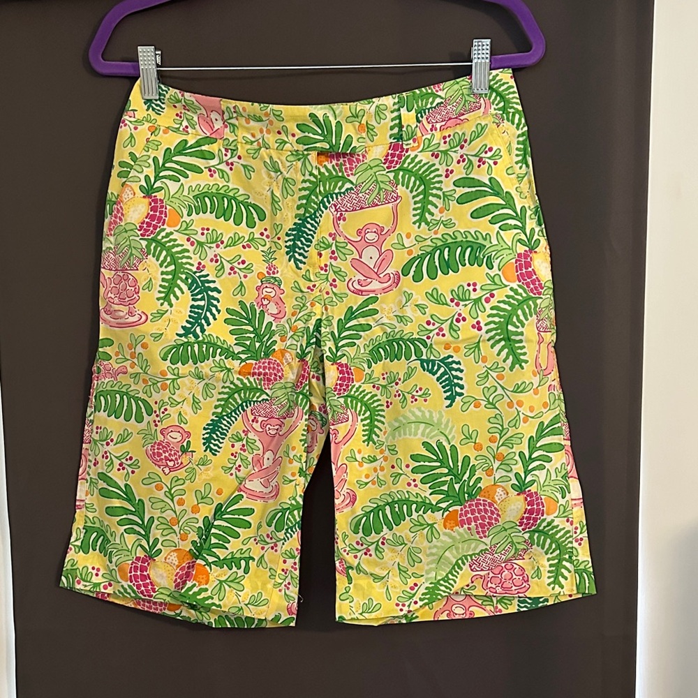 Lilly Pulitzer Tropical Print Men size 4 Shorts